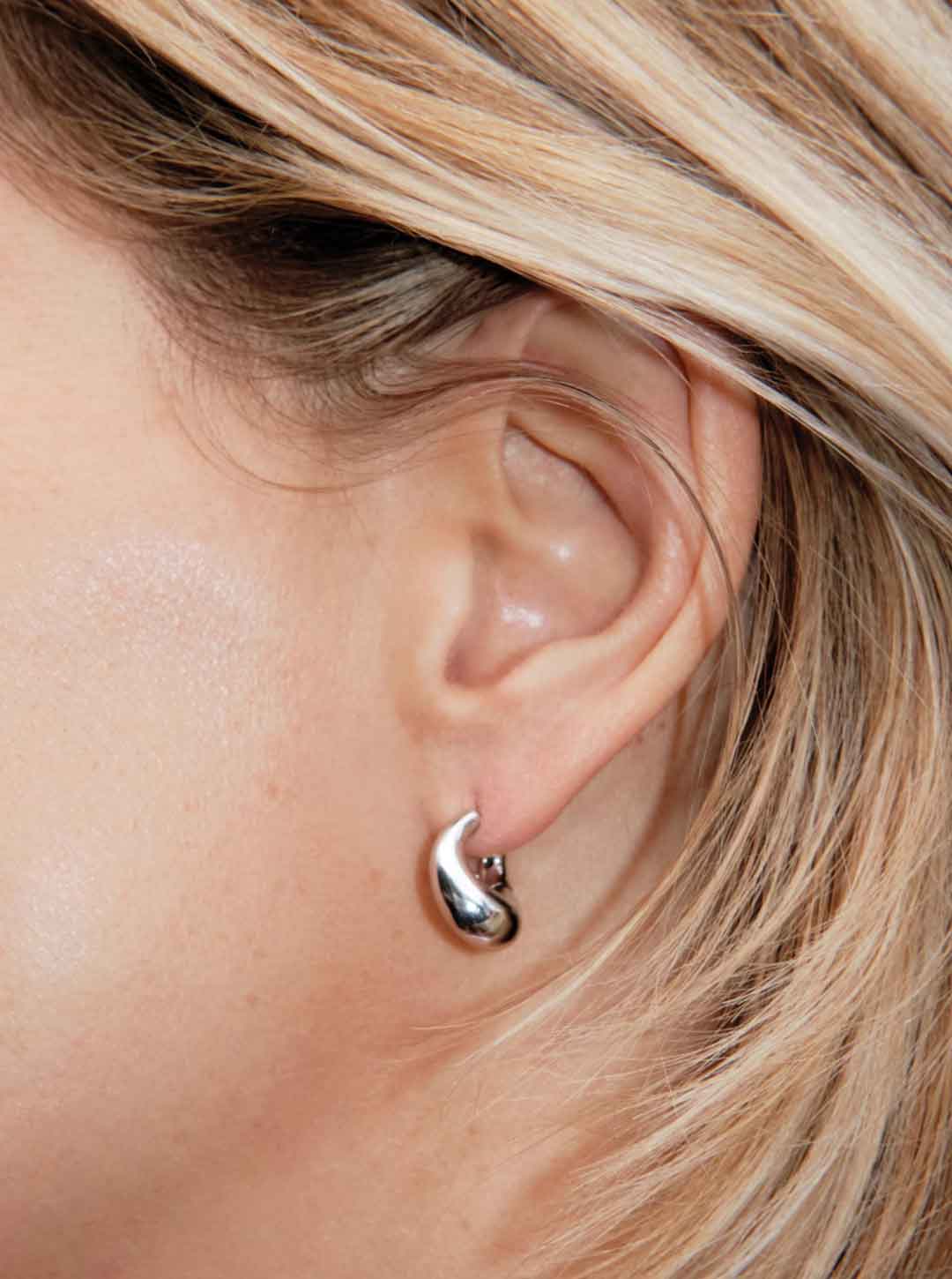 Charlotte Chesnais(シャルロット シェネ) | ボー リプス ピアス