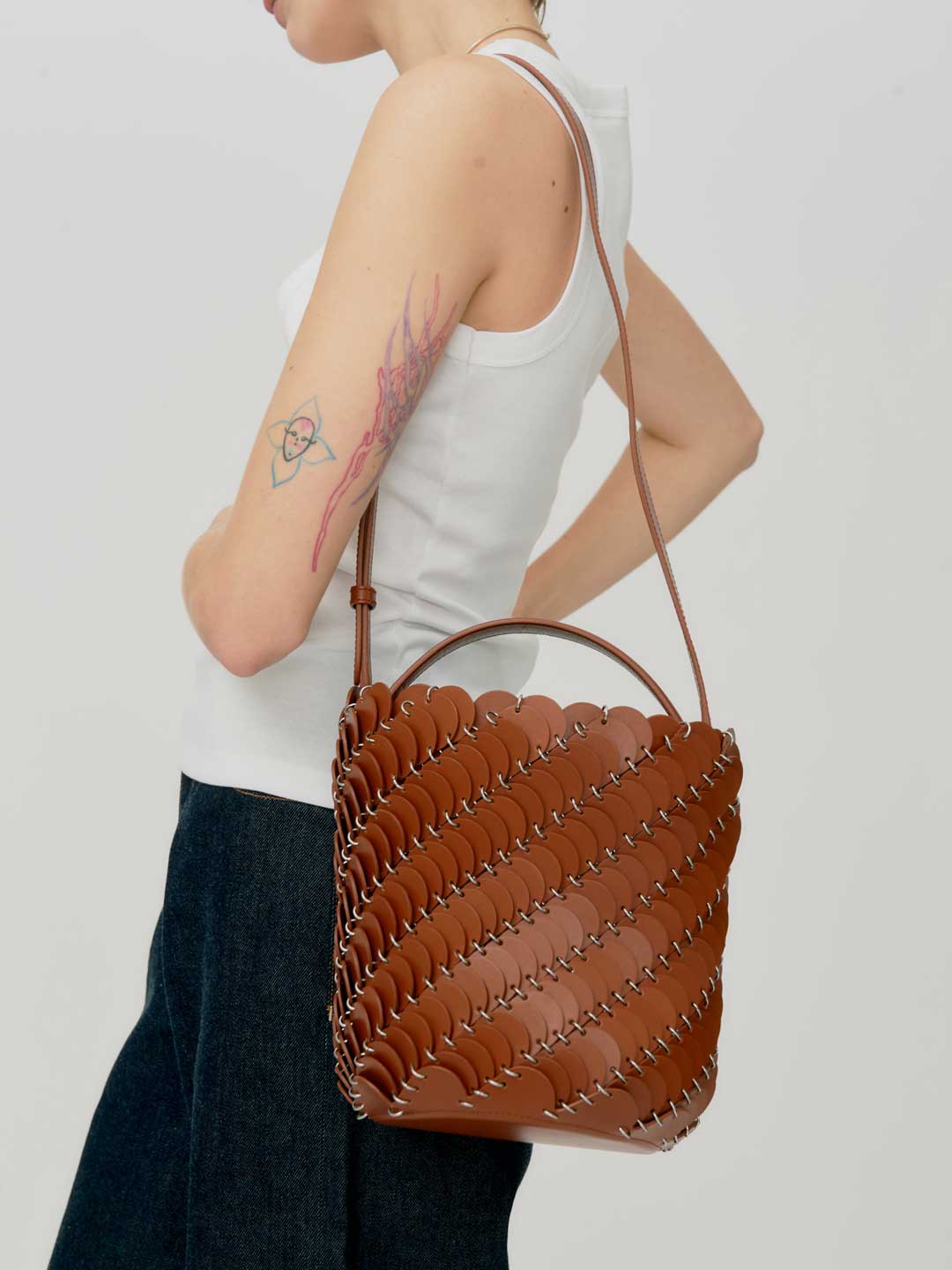 rabanne(ラバンヌ) | バケット ミディアム - ブラウン | ESCAPERS