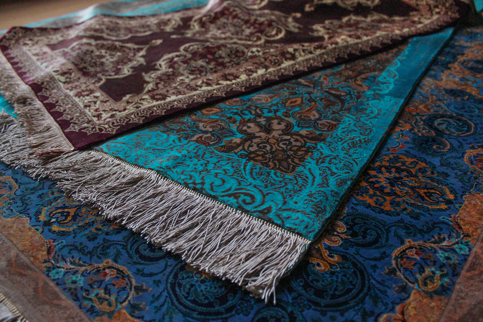 ペルシャ絨毯のイスファハンカーペット｜高級ペルシャ絨毯、キリム