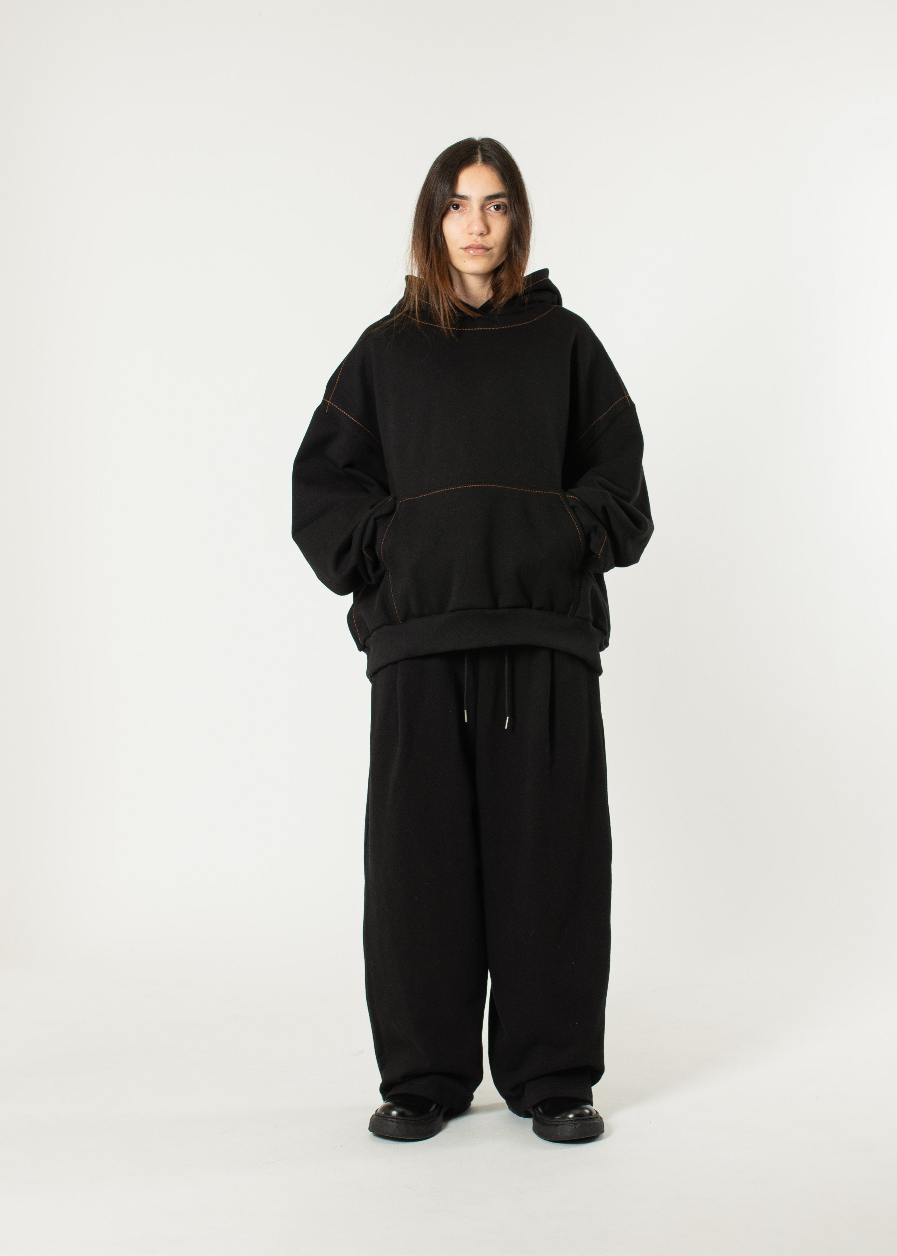 Pleated Wide Joggers – Estudio Niksen