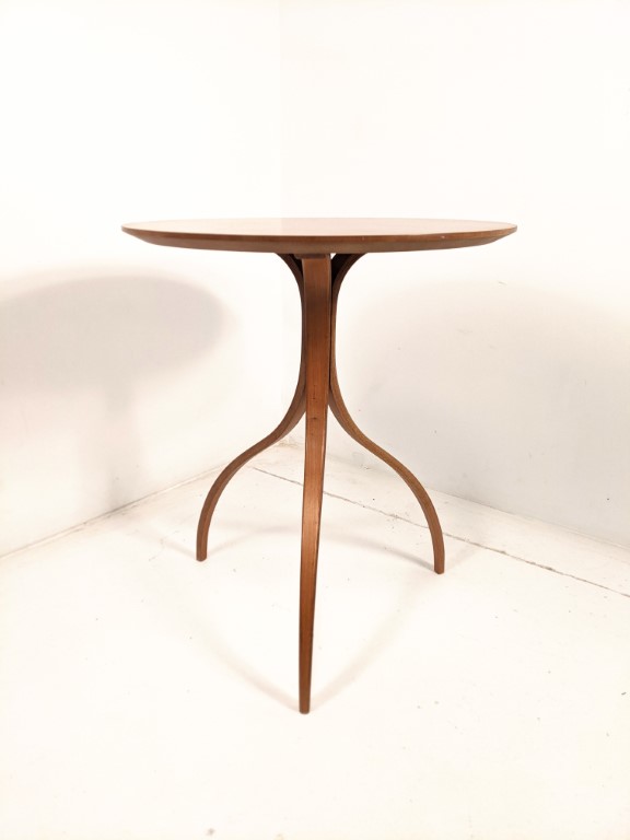 Modern Circular 3 Legged Table by Thomas Stender for Modulus - EPOCH