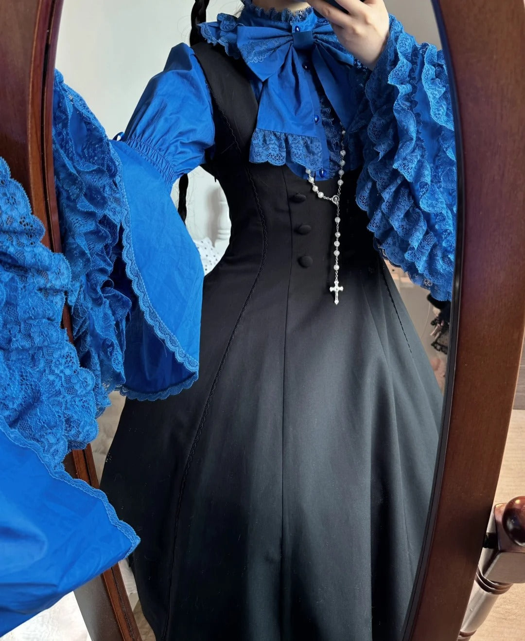 Lilia 姫袖ブラウス(ブルー・レッド)【梅子】 – Epetice