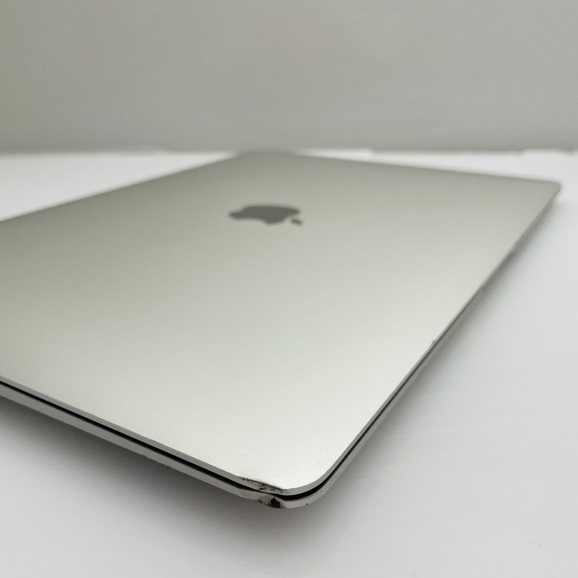 Buy Used Apple MacBook Air 13-Inch “Core i3” 1.1 GHz (Scissor
