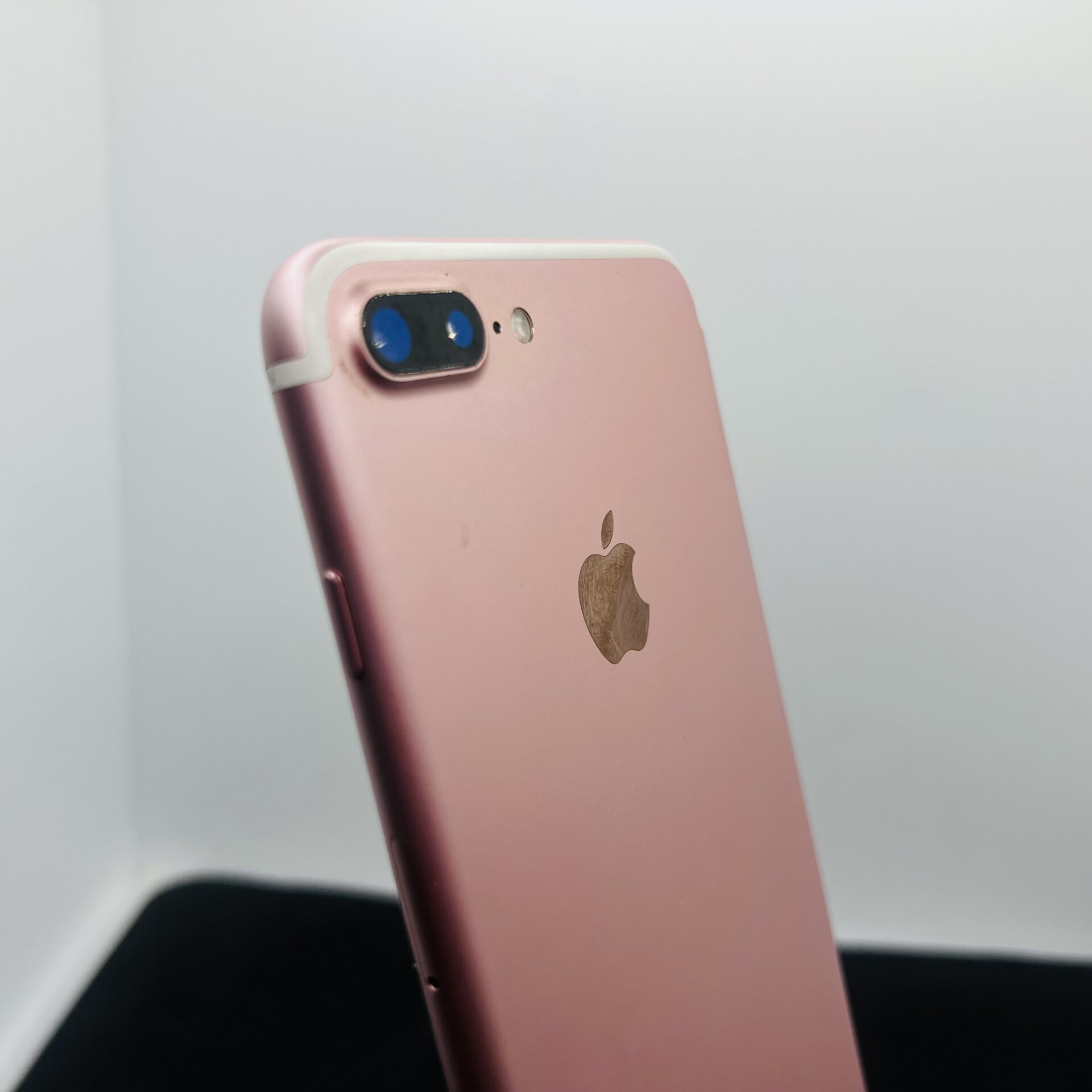 Buy Used Apple iPhone 7 Plus 128GB Rose Gold (Grade B) - Rear