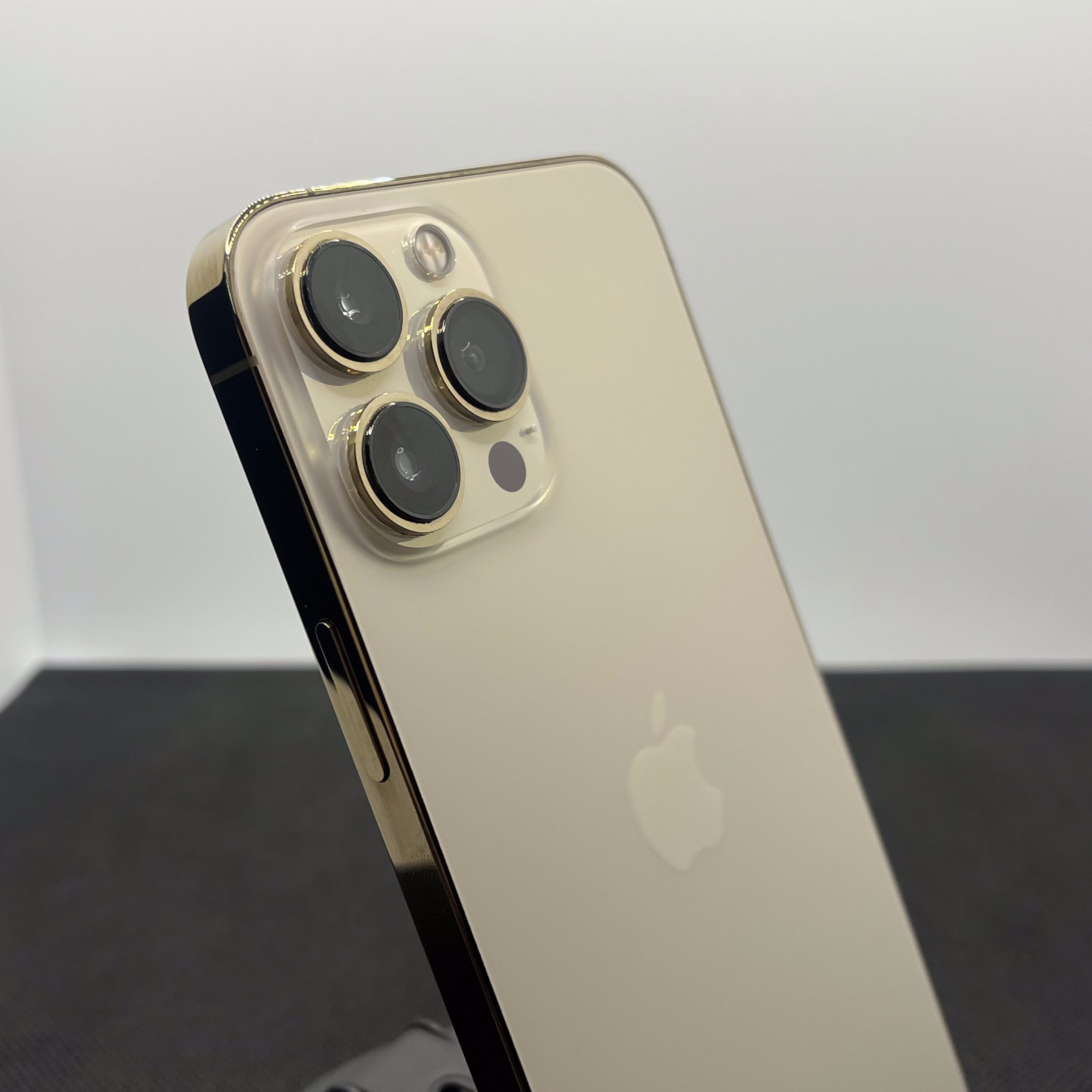 Buy Used Apple iPhone 13 Pro Max 128GB Gold (12 Month Warranty) +