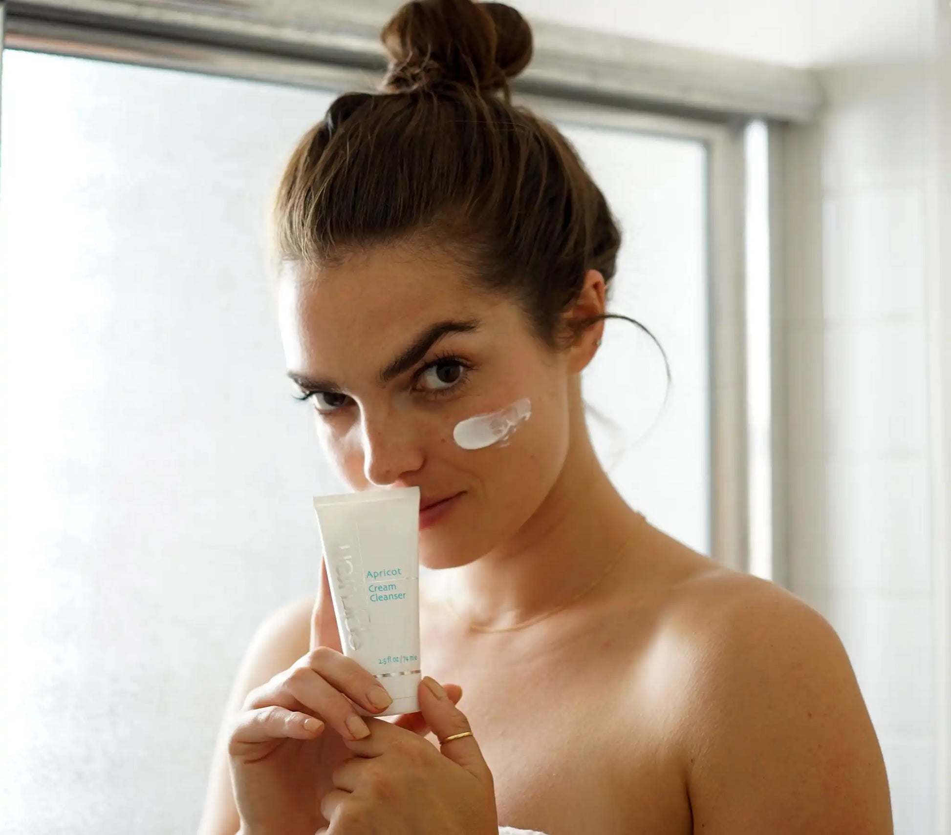 Apricot Cream Cleanser | Best Apricot Face Wash