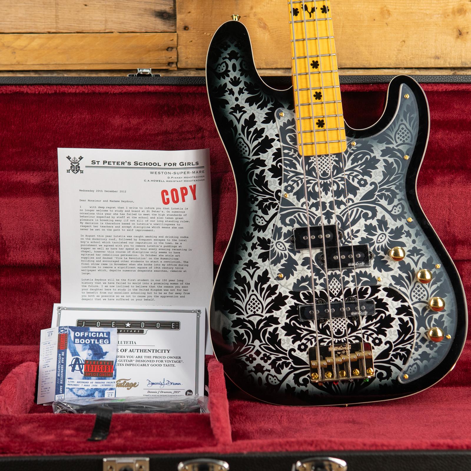 Ernie Williamson Music - Vintage Joe Doe Lutetia Blackburst Bass