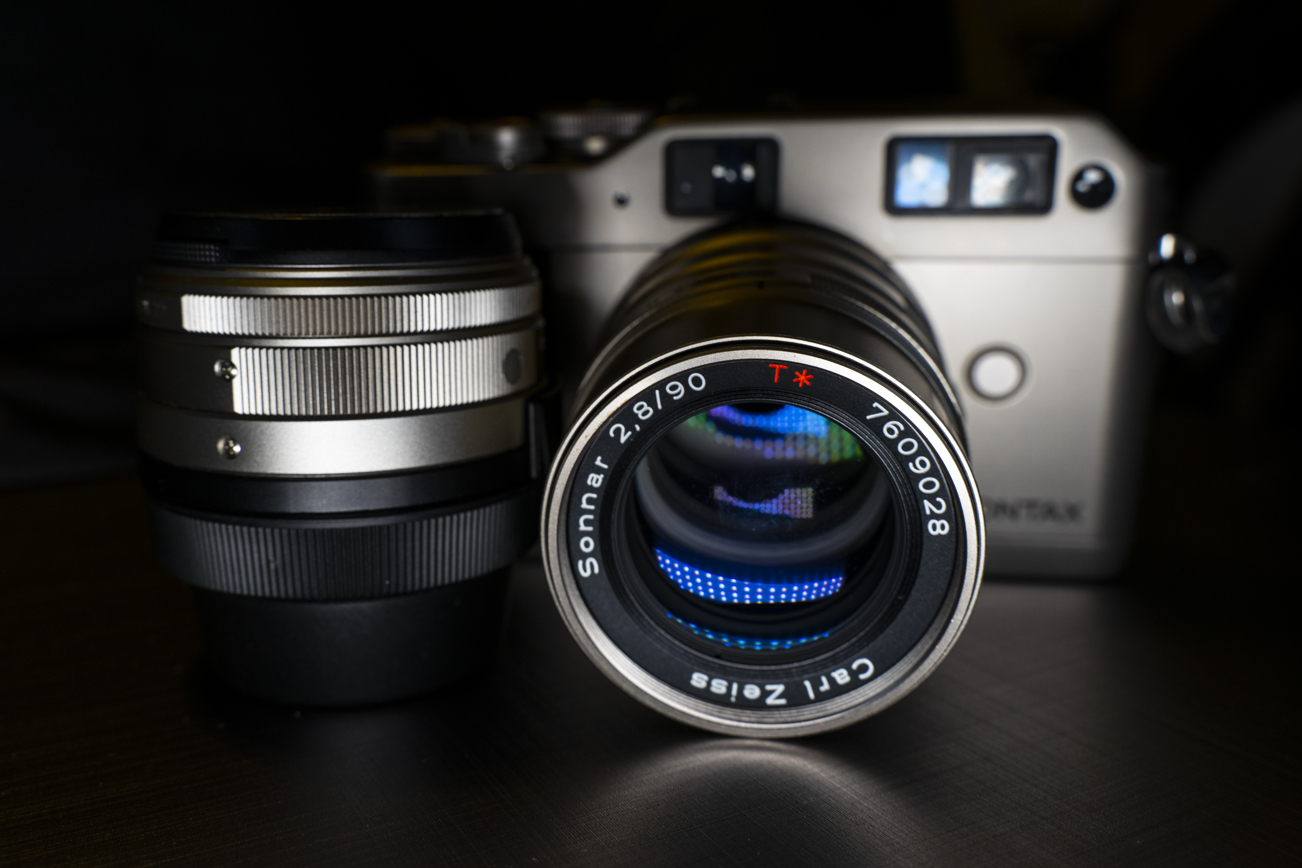 This Old Lens Addendum: Contax G Zeiss Sonnar 90mm f/2.8 Or How