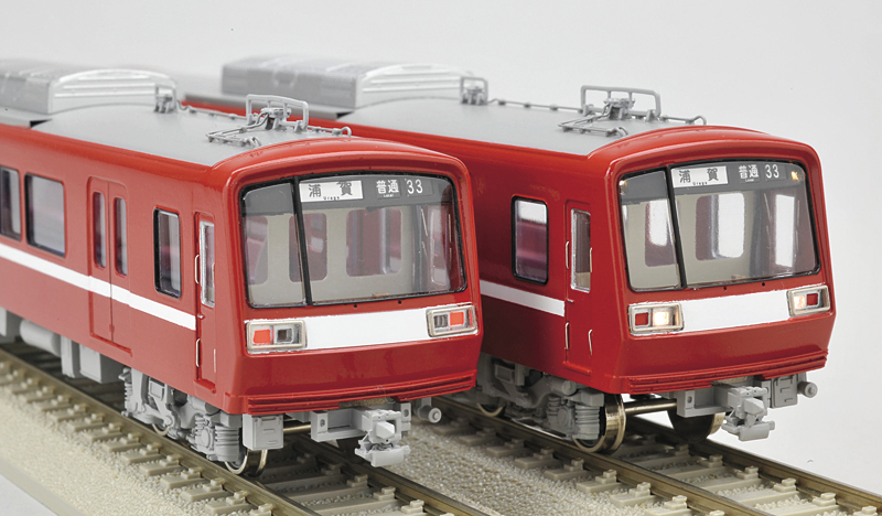 京急 2000形 3扉車 – 新製品紹介