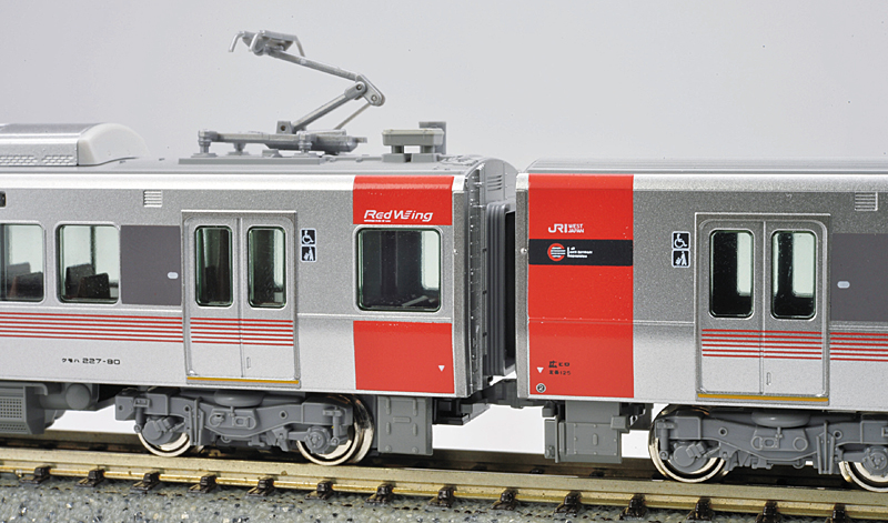 JR西日本 227系0番代“Red Wing” 3輛／2輛セット – 新製品紹介