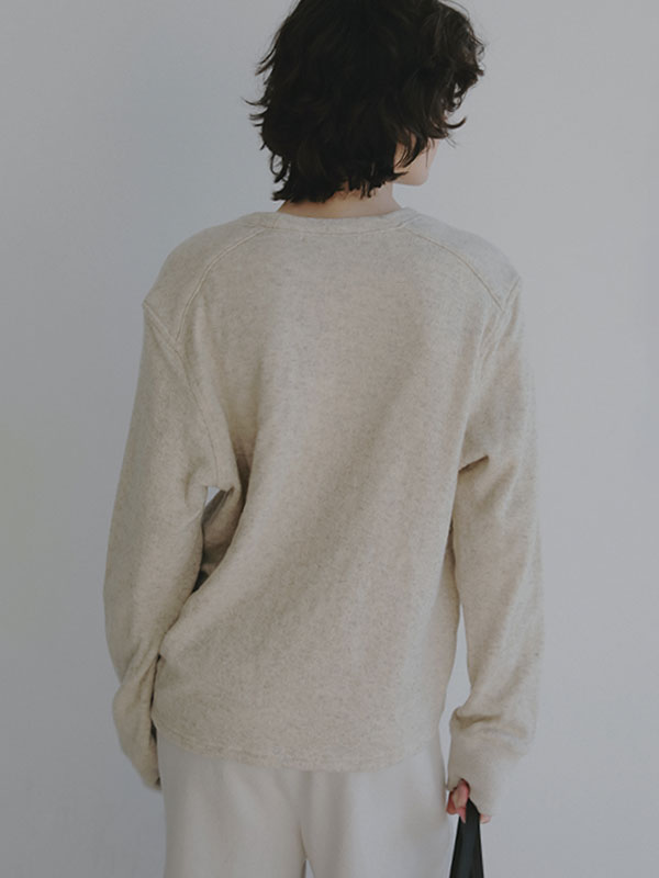 フラッフィーVネックプルオーバー(F IVORY): トップス │ ETRE TOKYO