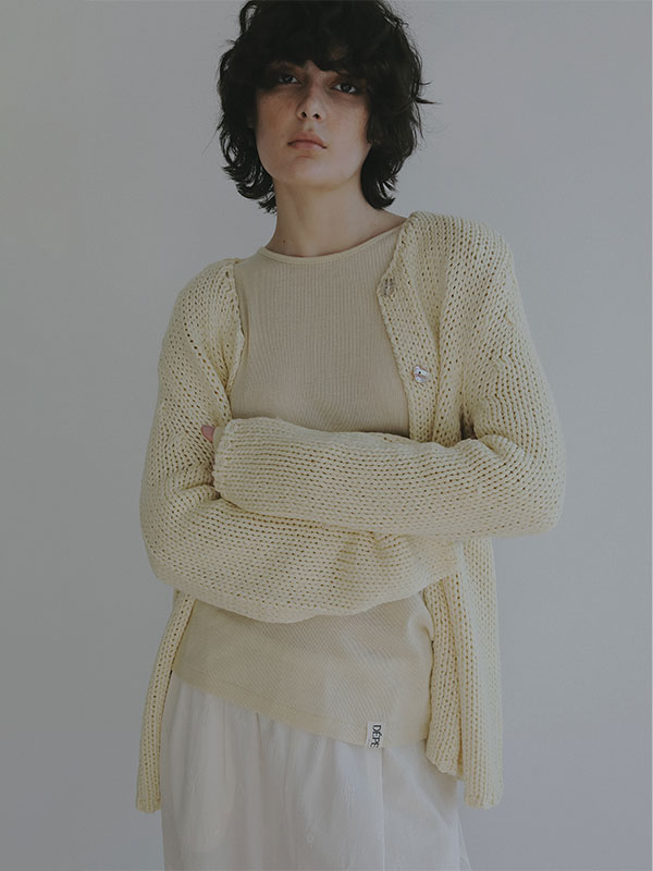 リリヤーンハンドニットカーディガン(F WHITE): トップス │ ETRE