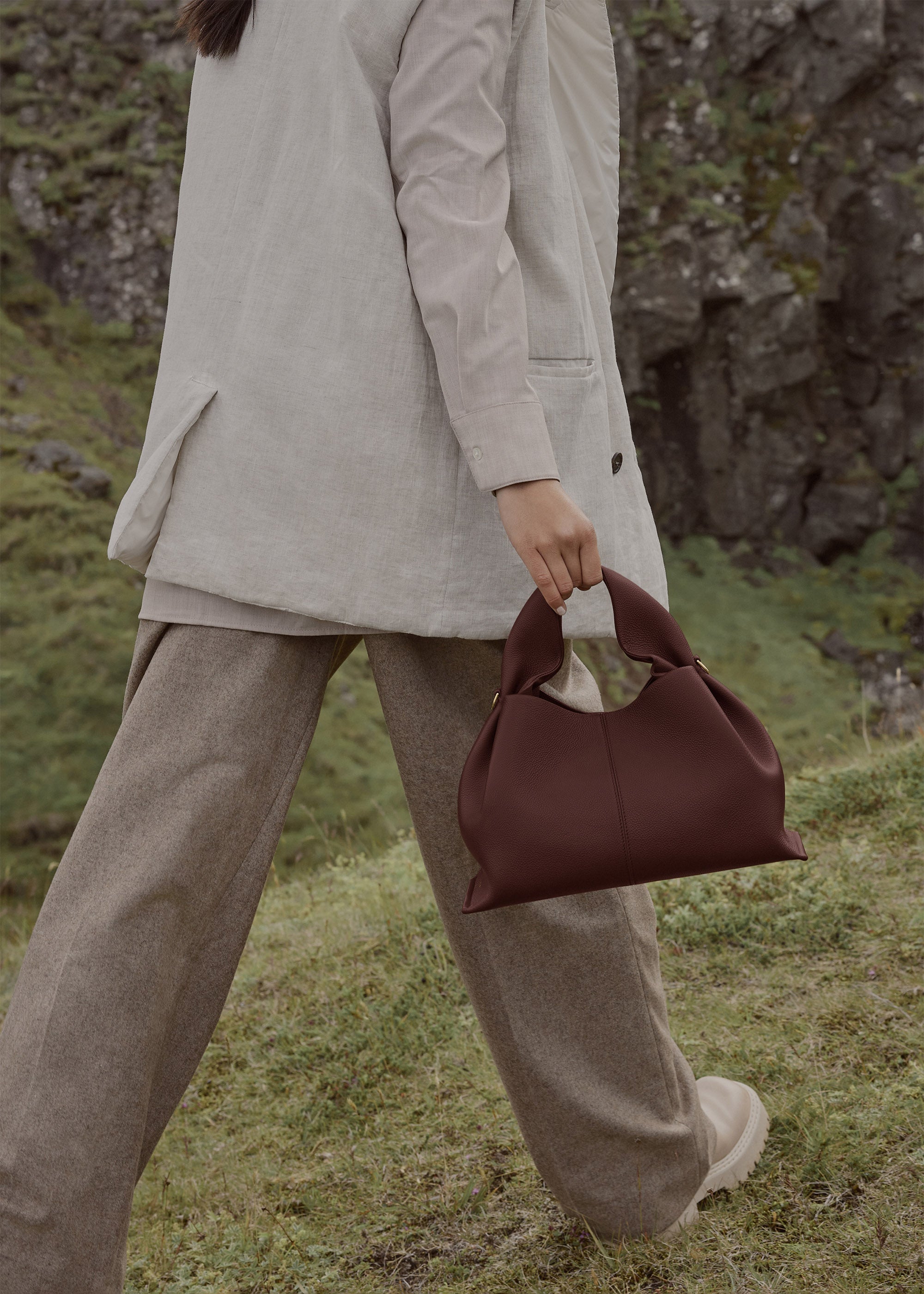 Polène | Bag - Numéro Neuf - Textured Sandalwood – Polène EU