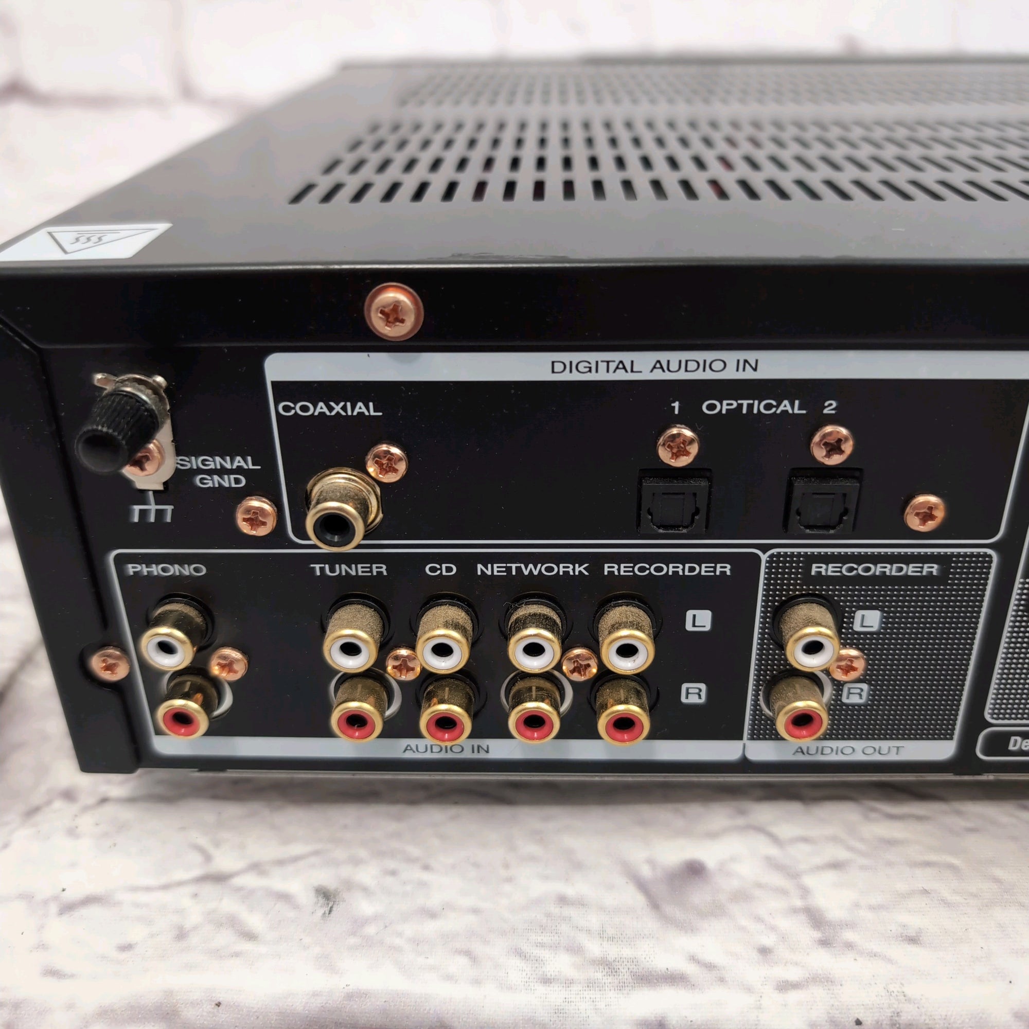 Marantz PM6006 Amplifier w/ Remote - Evolution Music