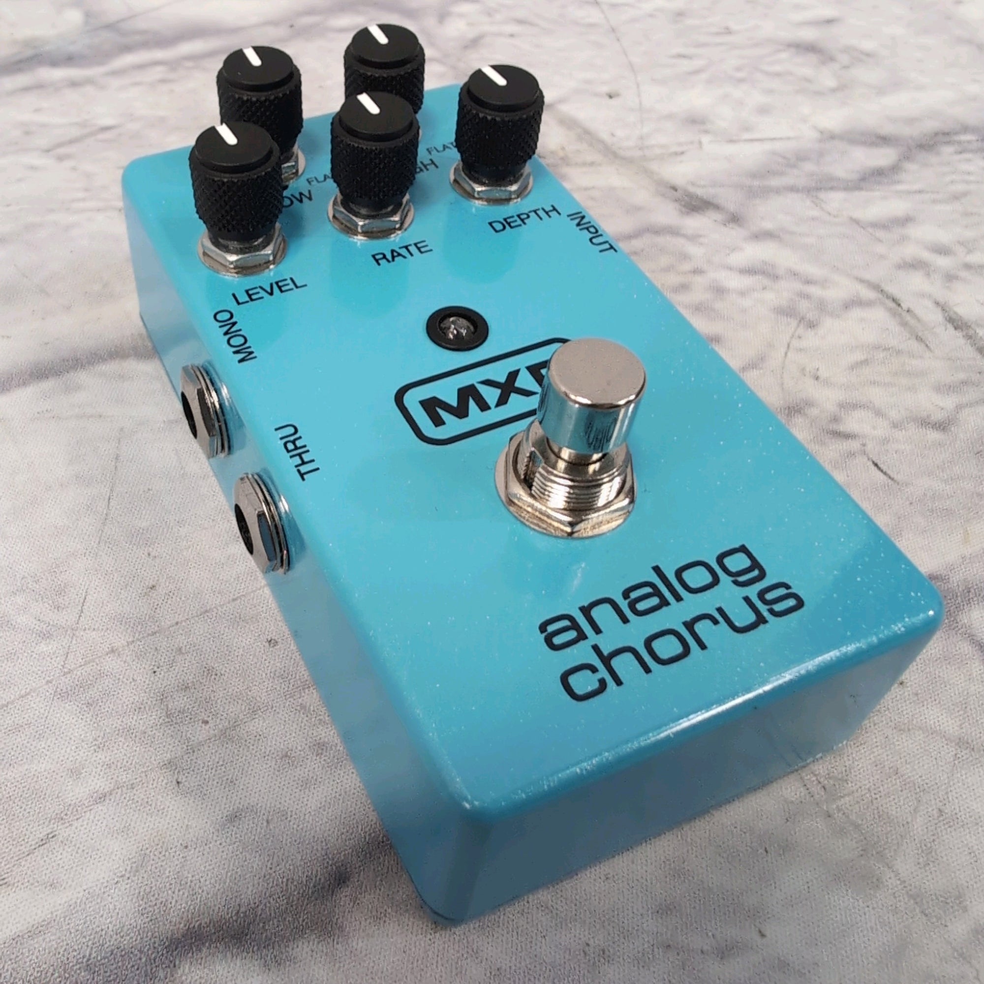 MXR Analog Chorus Pedal - Evolution Music