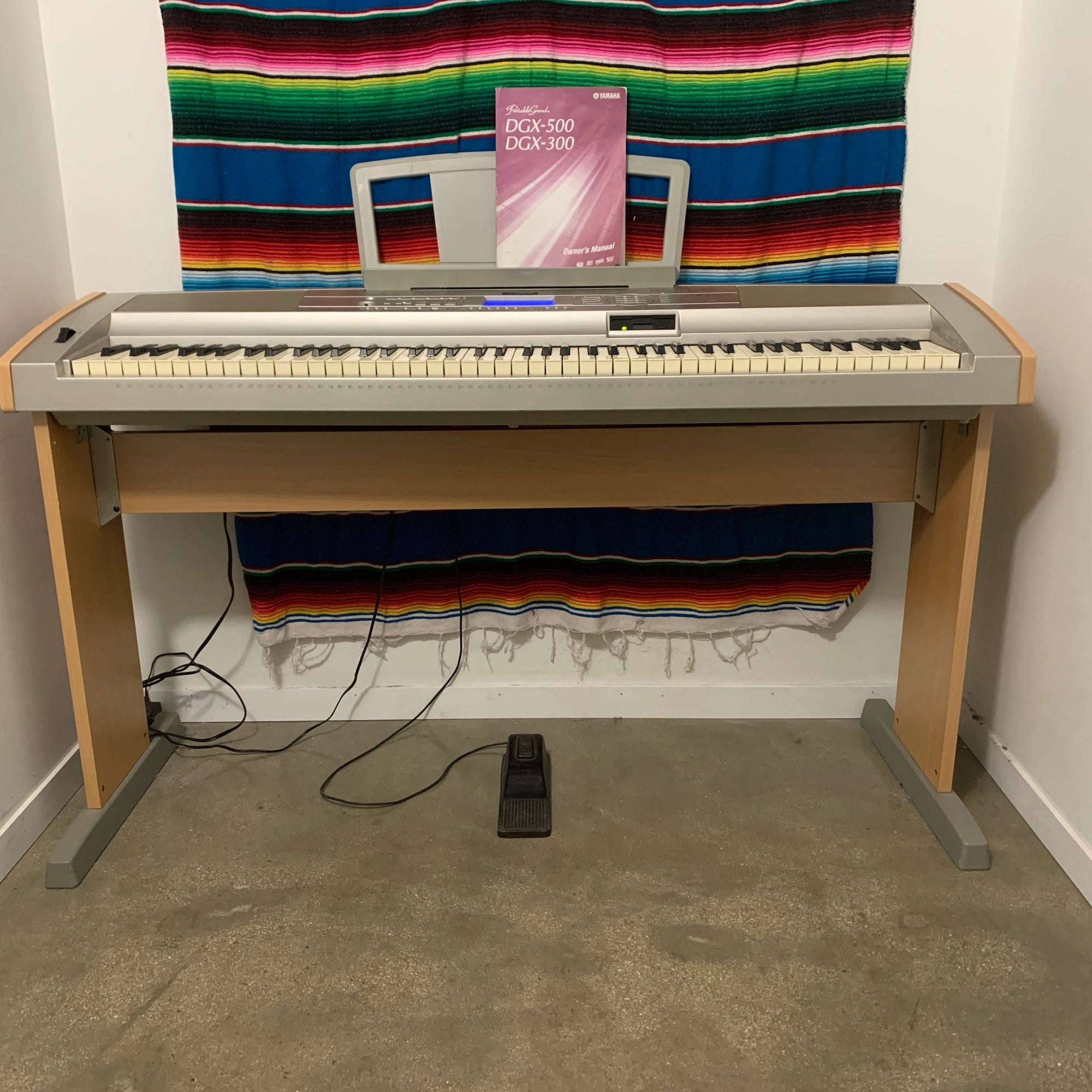 Yamaha DGX-500 Portable Grand 88-Key Digital Piano - Evolution Music