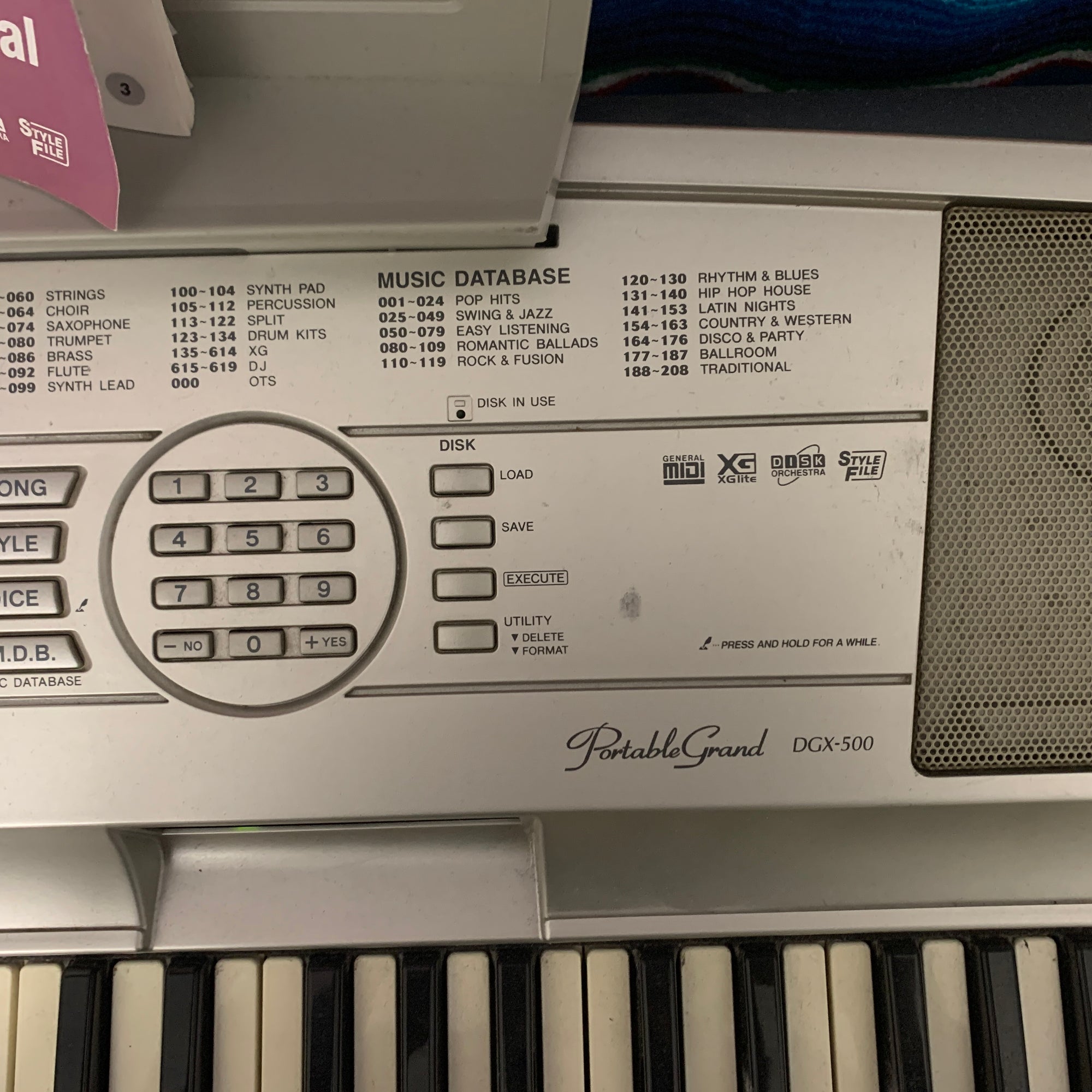 Yamaha DGX-500 Portable Grand 88-Key Digital Piano - Evolution Music