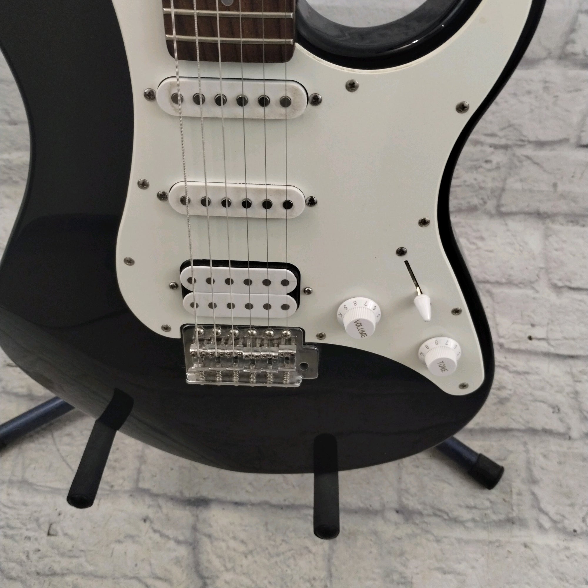 Yamaha EG112 Electric Guitar - Evolution Music