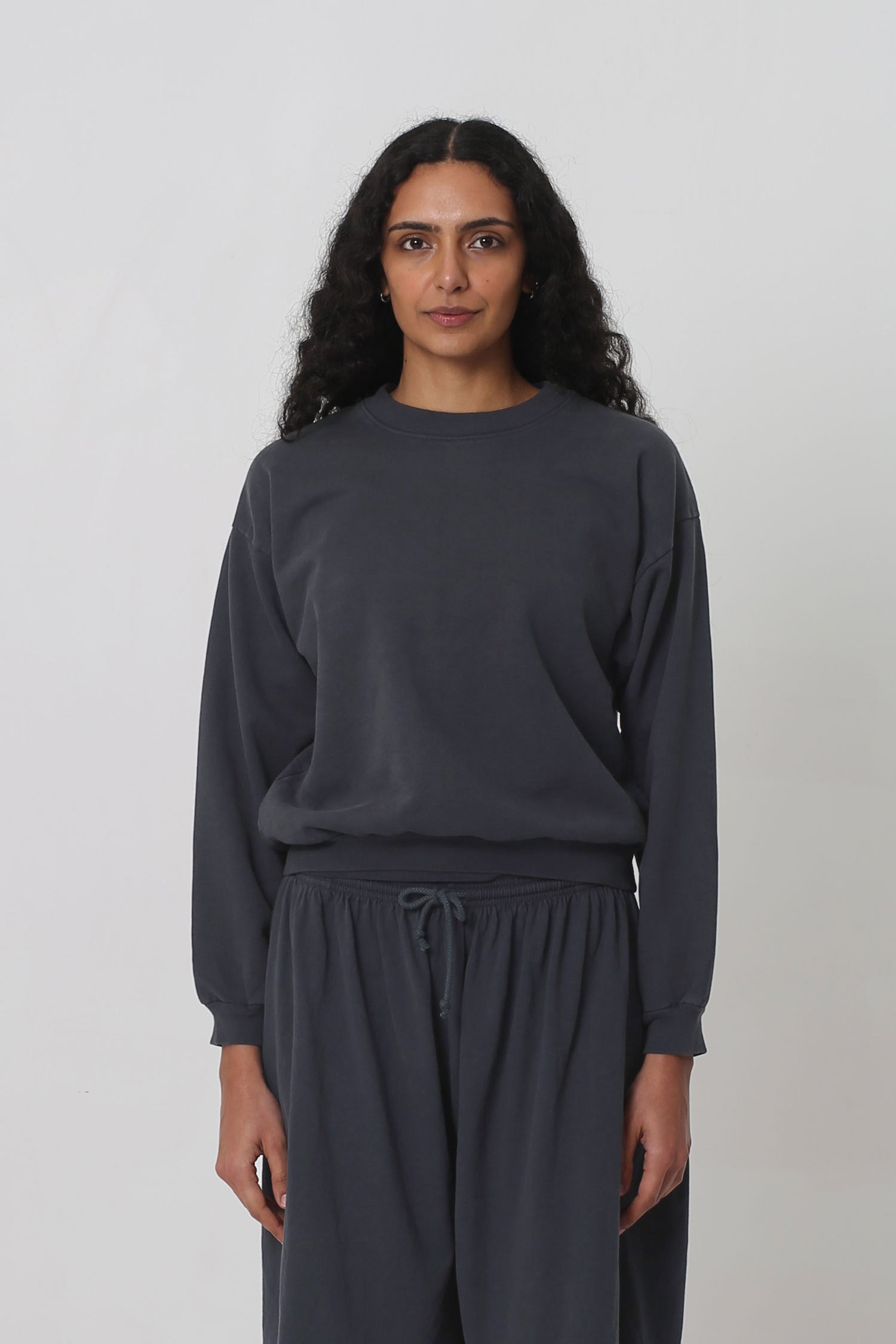 Trash Crewneck — Everybody.World