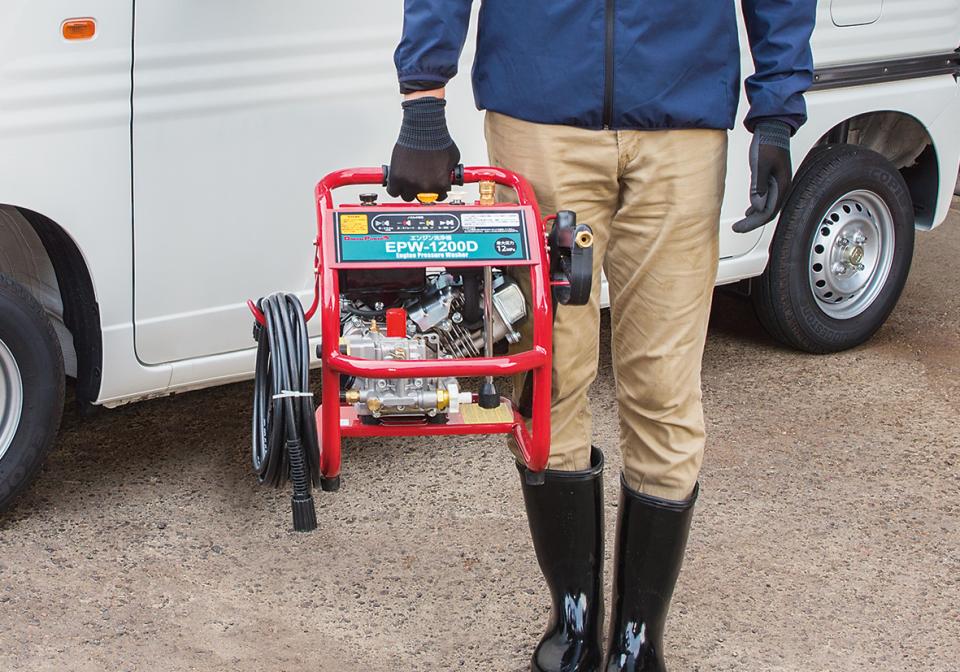 頑固な汚れも高圧噴射で吹き飛ばす！「山善 エンジン洗浄機 EPW-1200D