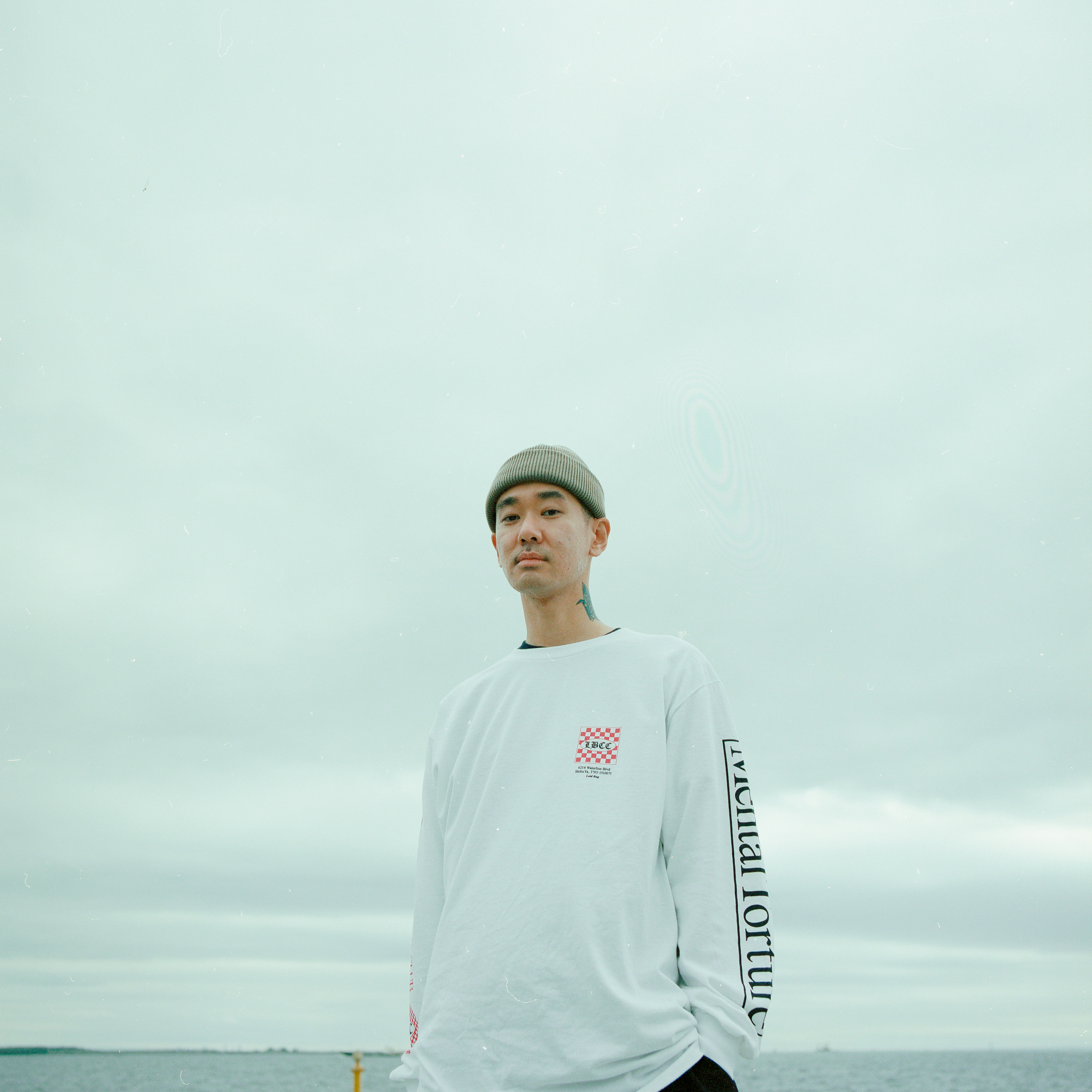 KMのアルバム『EVERYTHING INSIDE』のアナログ盤が発売。インストゥル