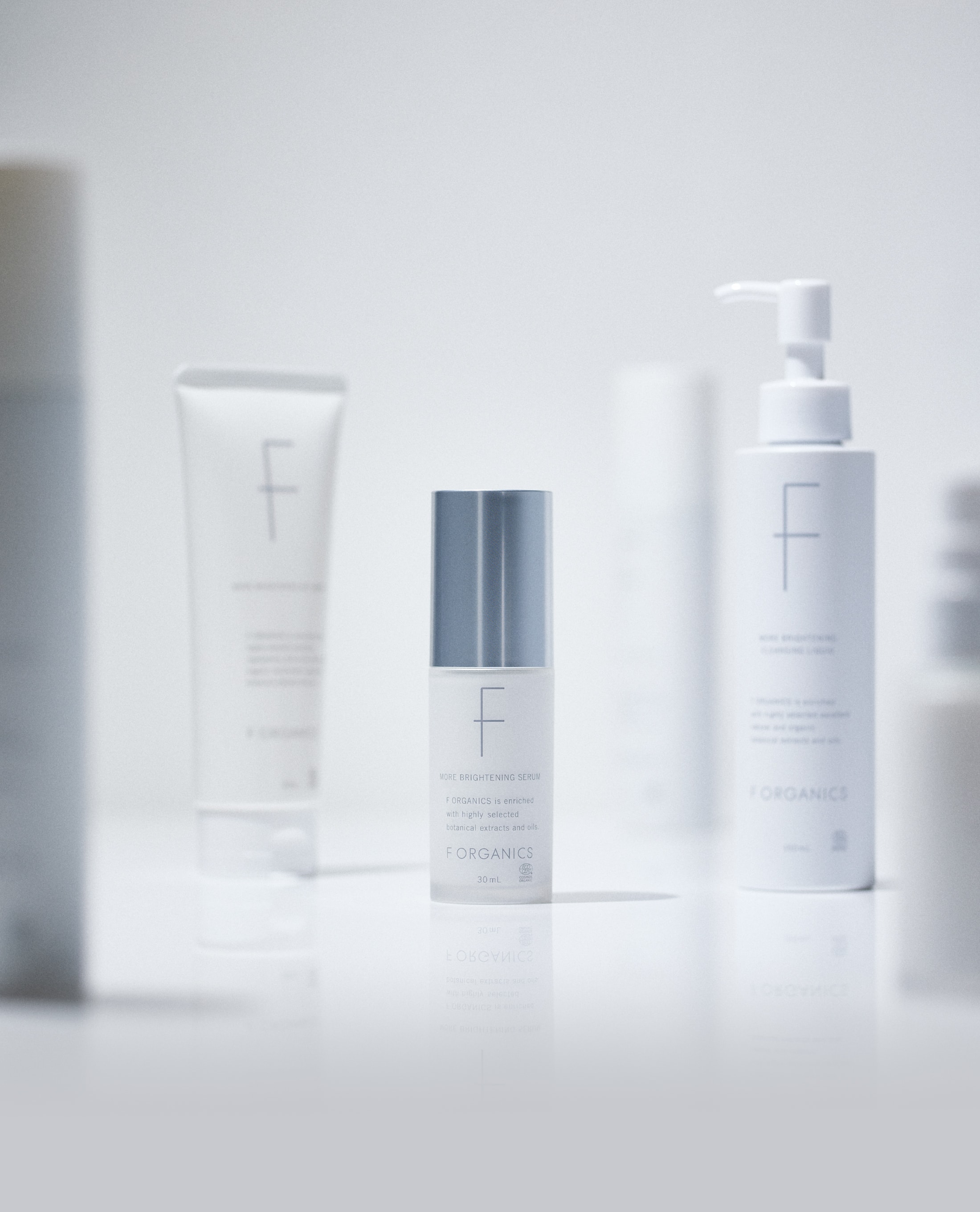 F ORGANICS】モアブライトニング ホワイトセラム ｜美容液・オイル