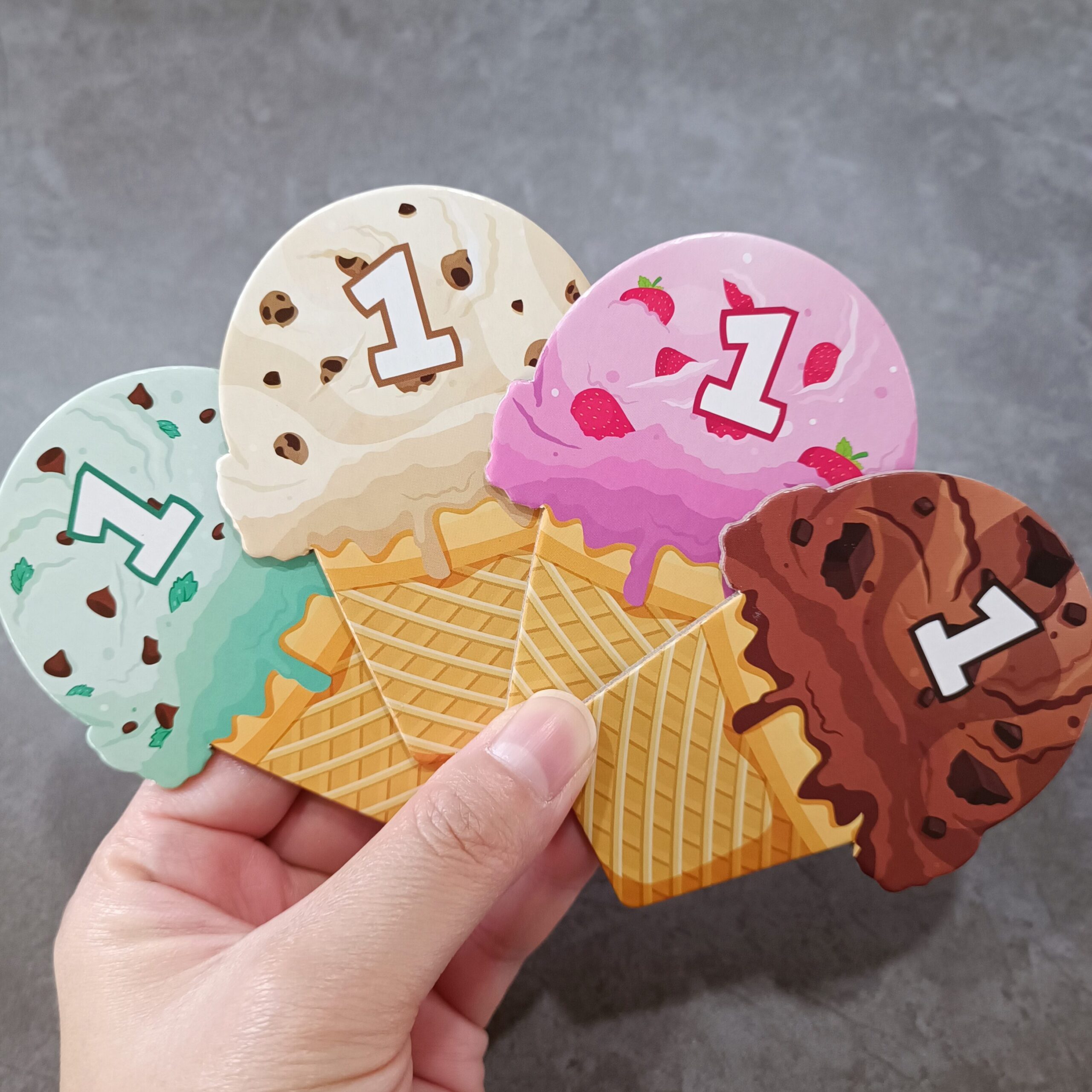 見た目もアガるアイスのボードゲーム【コーンジラ】は可愛いだけじゃ