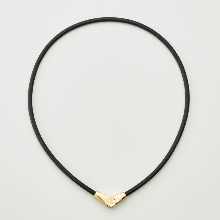コラントッテネックレスALT ブラック×ゴールド M(M ブラック×ゴールド