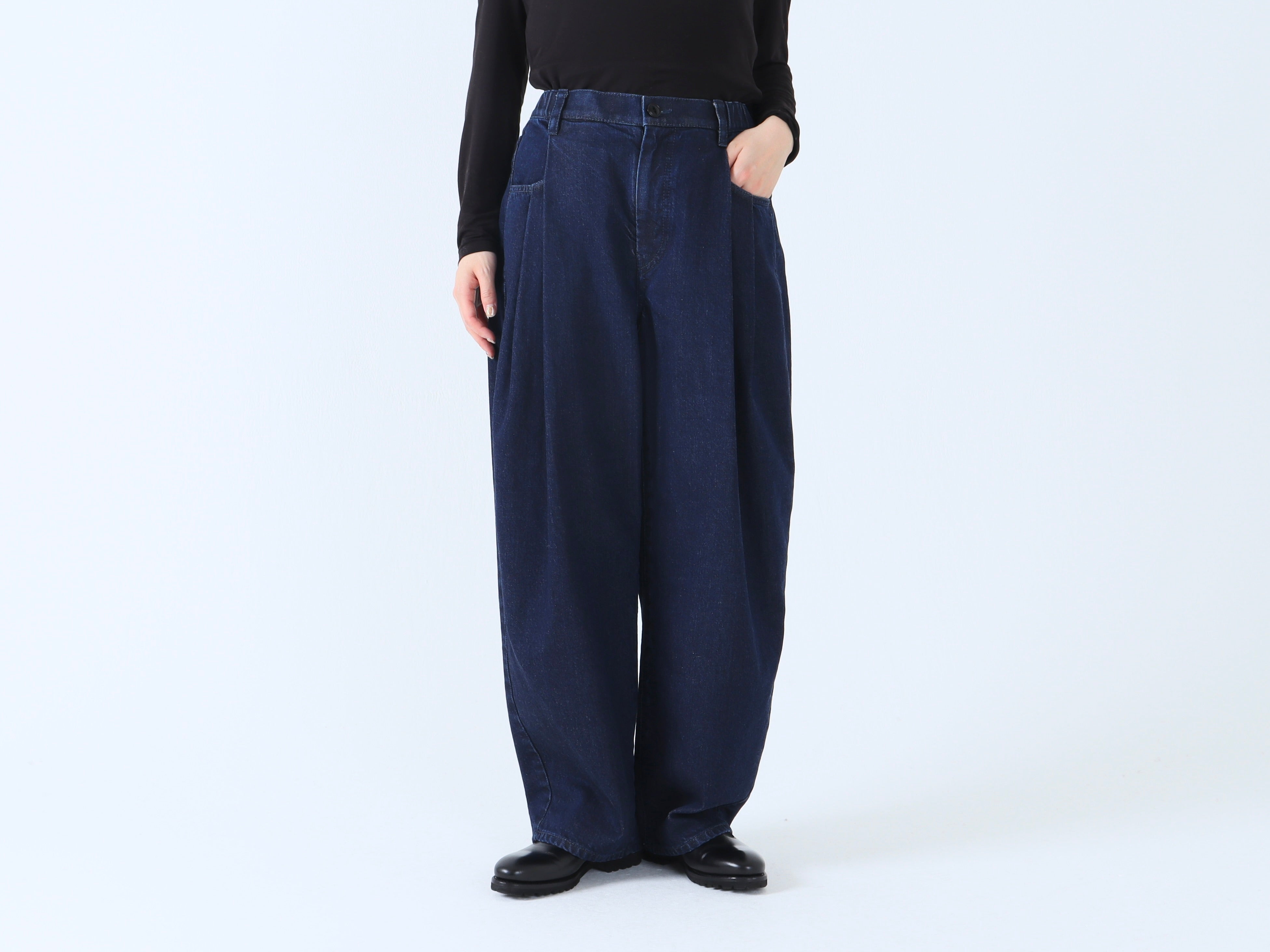 綿デニム(インディゴ) オーバータックパンツ – factory