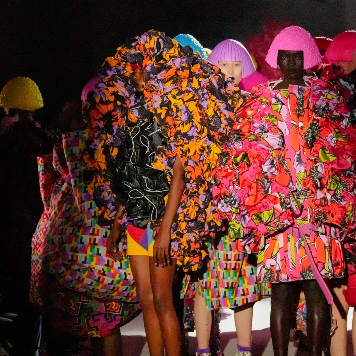 Rei Kawakubo Presents a Kaleidoscopic Comme des Garçons Collection