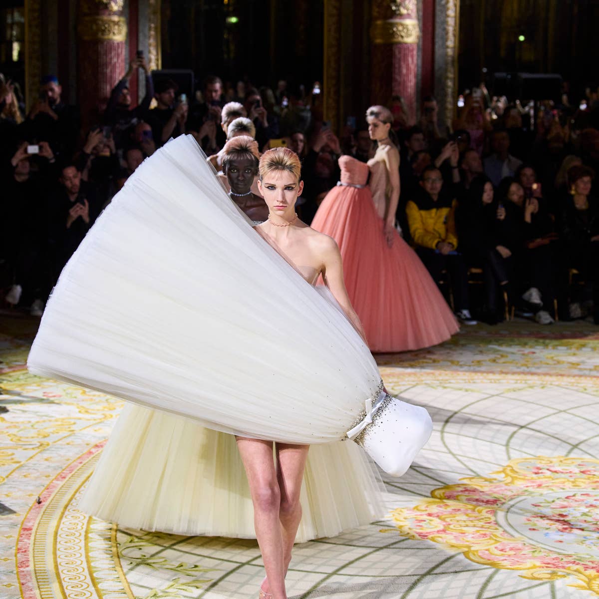 Viktor & Rolf Spring 2023 Proves There Are Many Ways to Wear a