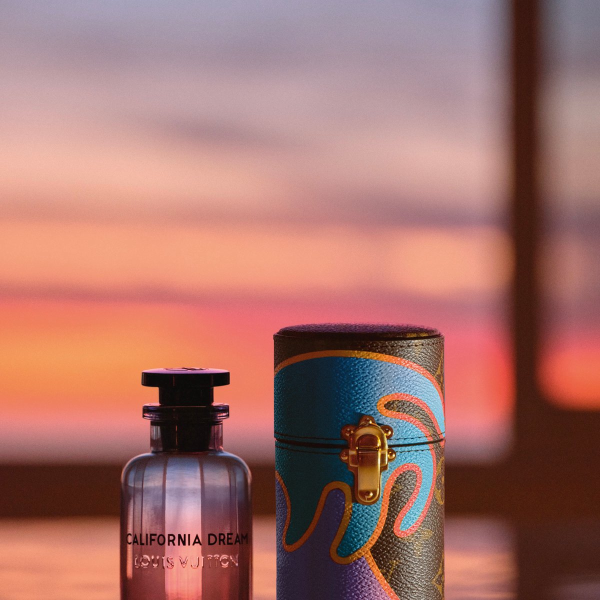 ルイ・ヴィトン」新作香水はカリフォルニアのサンセットをイメージ