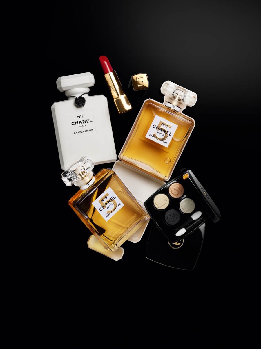 ホリデーコフレ2021】シャネル：フレグランス「N°5」100周年を祝う