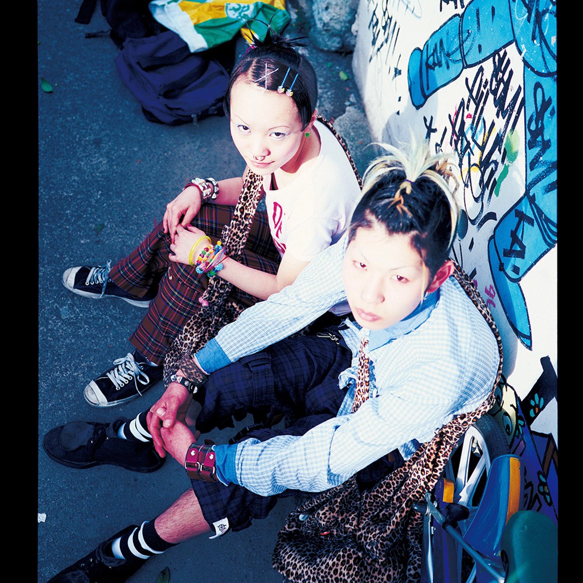 雑誌「FRUiTS」創刊号のストリートスナップをNFT化 アソビシステムなど