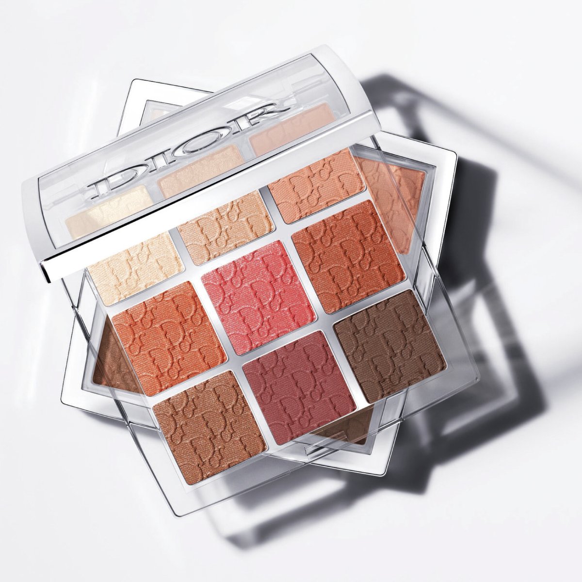 ディオール バックステージ アイ パレット」から新色が登場 夏の