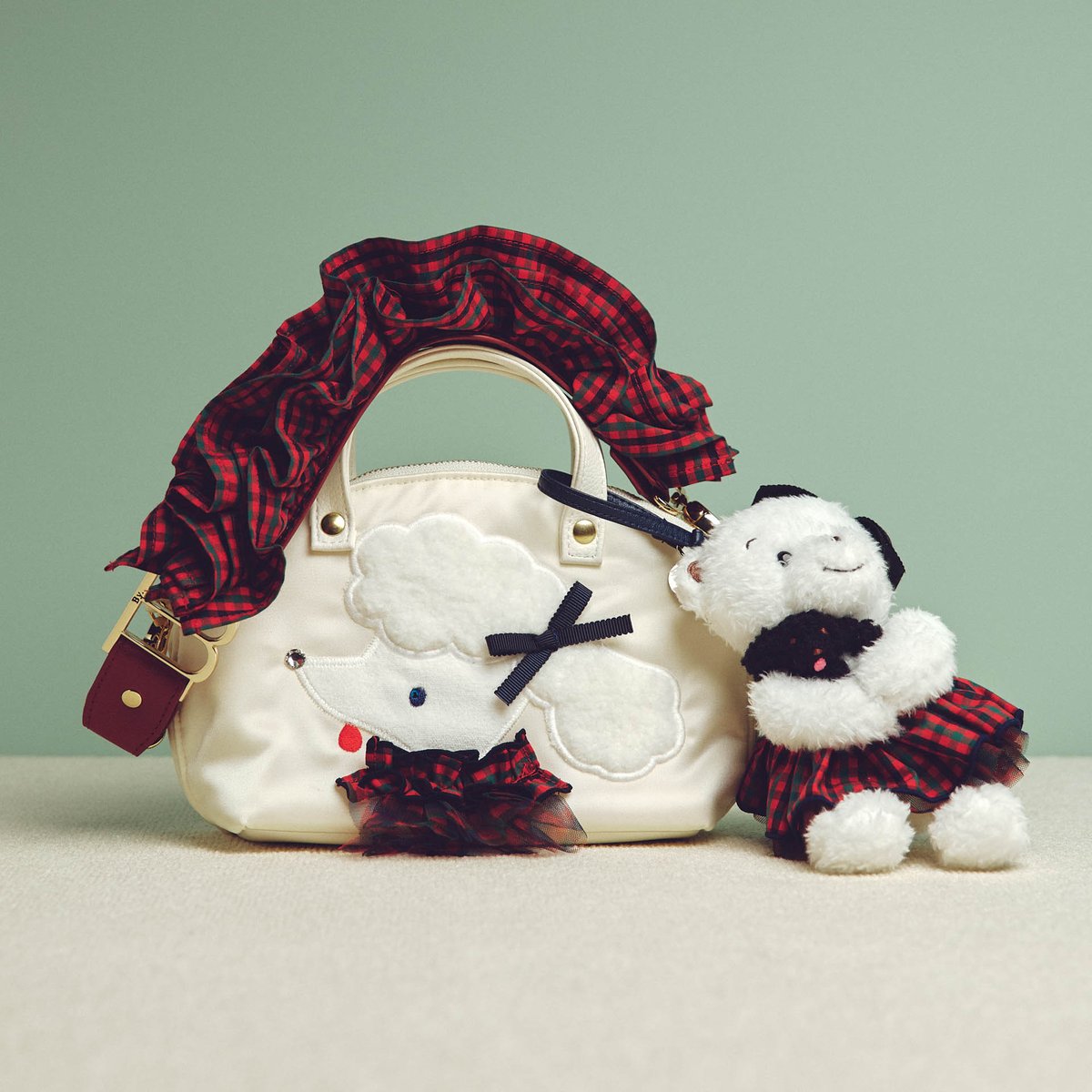 Bibiy.」がファミリアと初コラボ ファミリアチェックのチュールや