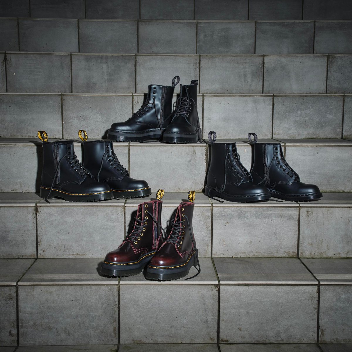 ドクターマーチンが定番モデル「THE 1460 BOOT」にサイドジップを採用