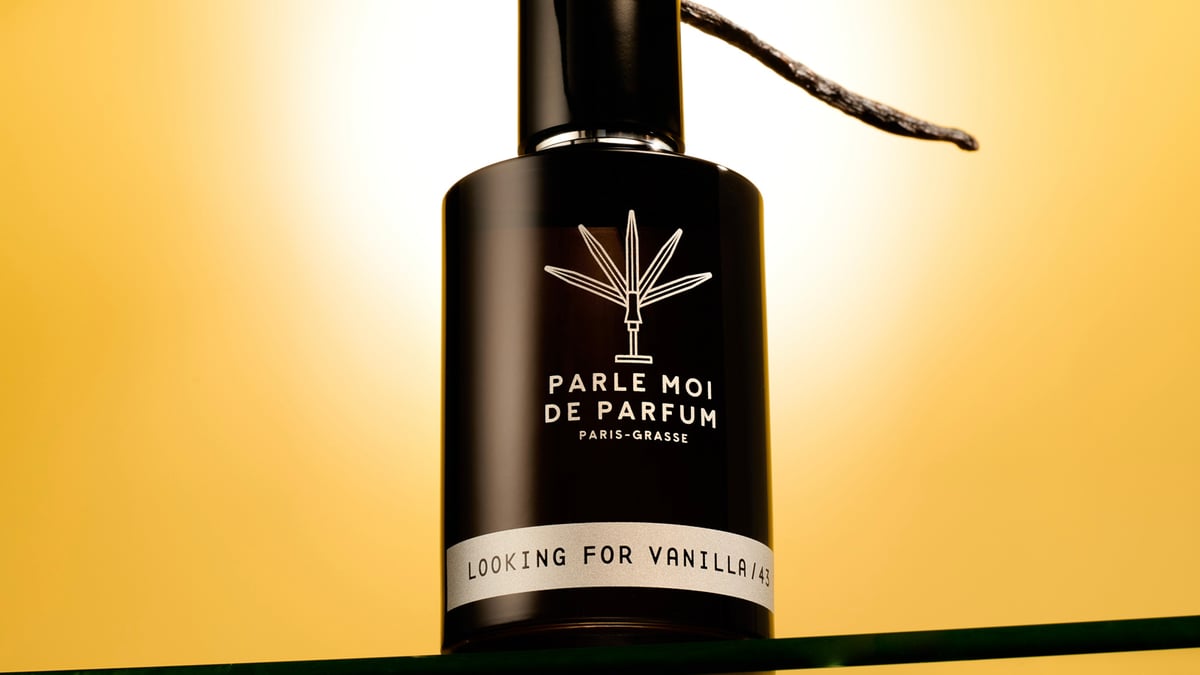 パリ発フレグランス「パルル モア ドゥ パルファム」からバニラの新作