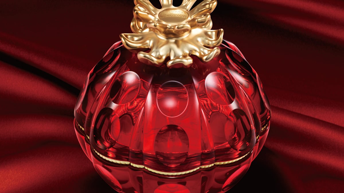 ミラノコレクションが”ファンへの感謝”を伝える特別なフェイスパウダー