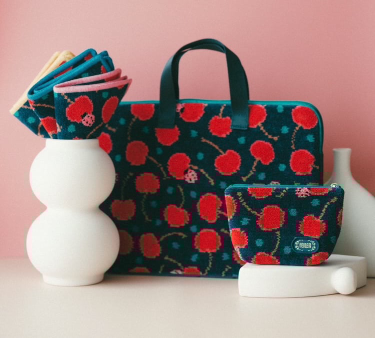 ミュベールが「フェイラー」とコラボ、チェリー柄のハンカチやPCケース