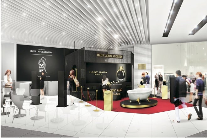 LADY GAGA初の香水「FAME」 世界に先駆け原宿で販売