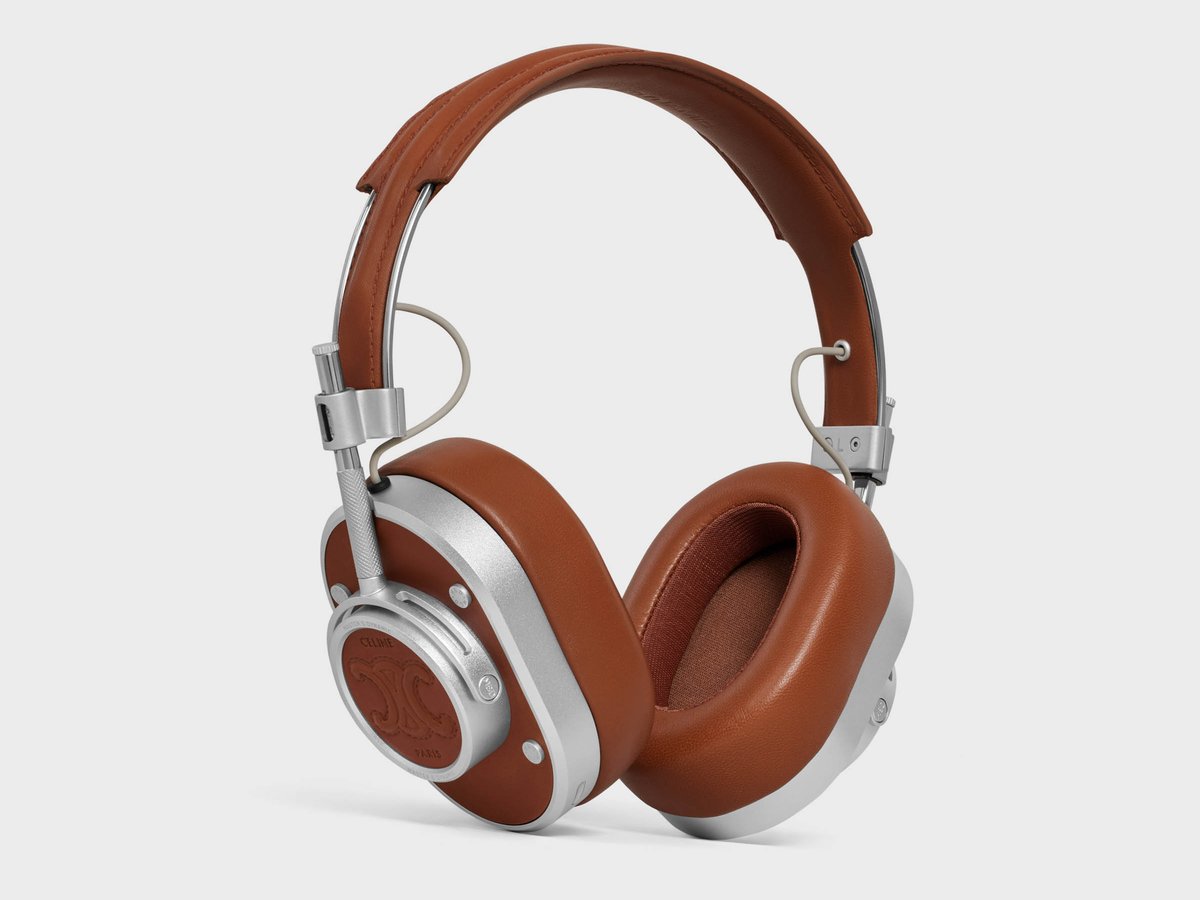 celine-headphone-002-ed359e45-