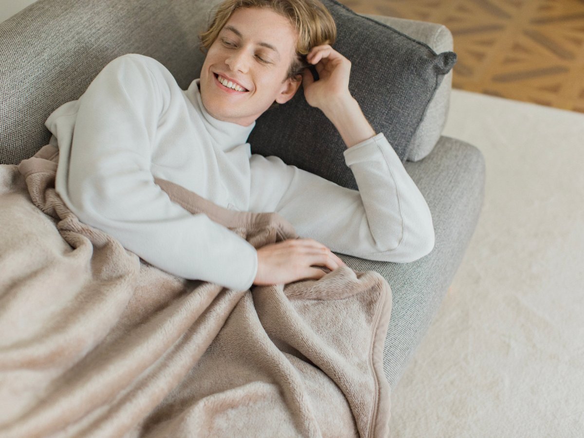 ユニクロが「ヒートテック毛布」 の店頭販売を開始、シングルとダブル