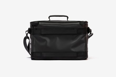 ザ・ノース・フェイス 」がオリジナルレコードバッグを発売