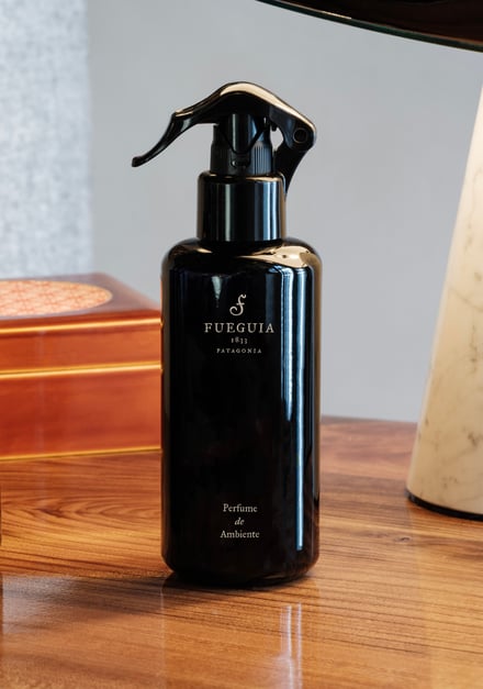 フエギア 1833」からルームスプレーが登場 香水から選択した11種の香り