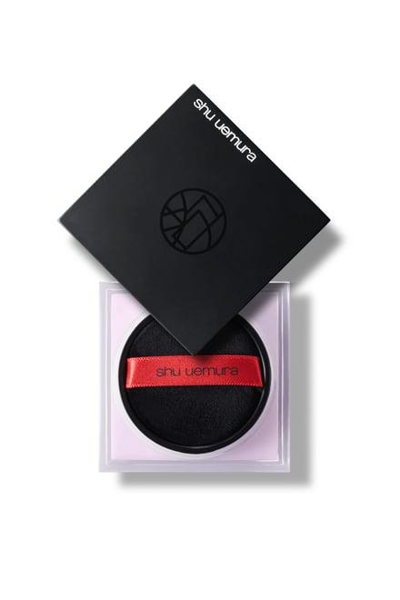 シュウ ウエムラのフェイスパウダーに限定色が登場 アジア人のために