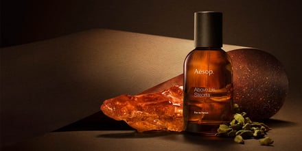 イソップが“天空のアンバー”をイメージした新作フレグランスを発売