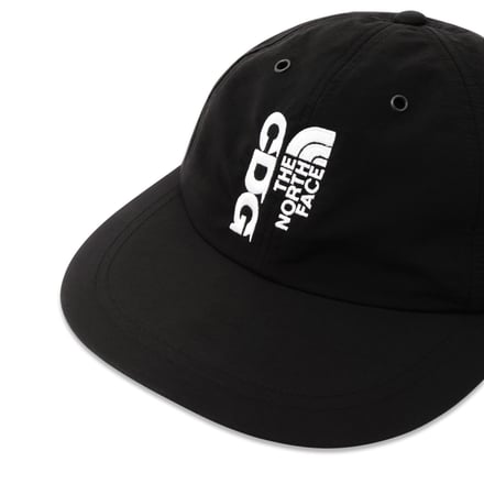 CDG × ザ・ノース・フェイス第3弾 黒で統一した全8型を発売