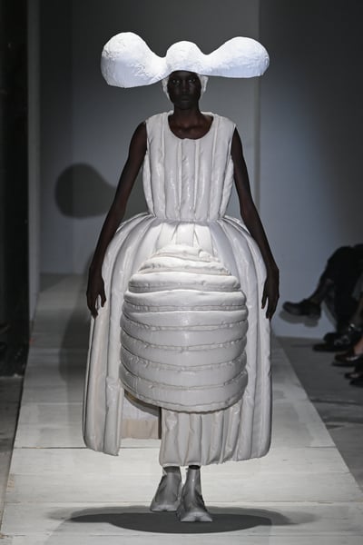 COMME des GARÇONS 2025年春夏コレクション | パリ | 画像76枚