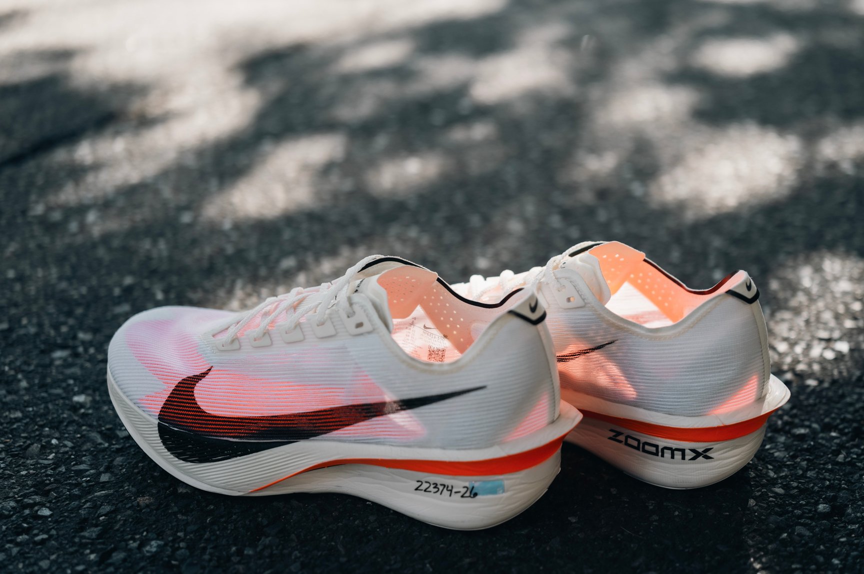 ナイキが最新レーシングシューズ「ヴェイパーフライ ネクスト％ 4」を